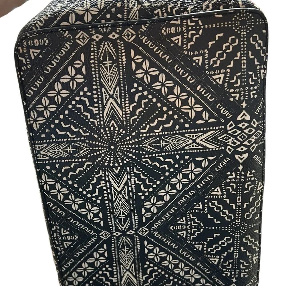 Elliott Lucca Black/White Tote Size Large
